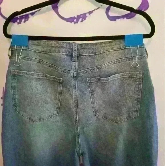 No boundaries high rise crop flare jeans.jrs.new with tags - Picture 7 of 7